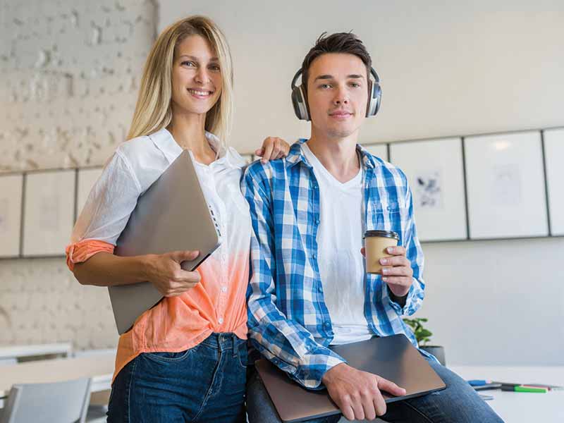 Código de conduta: Jovens no trabalho - Freepik